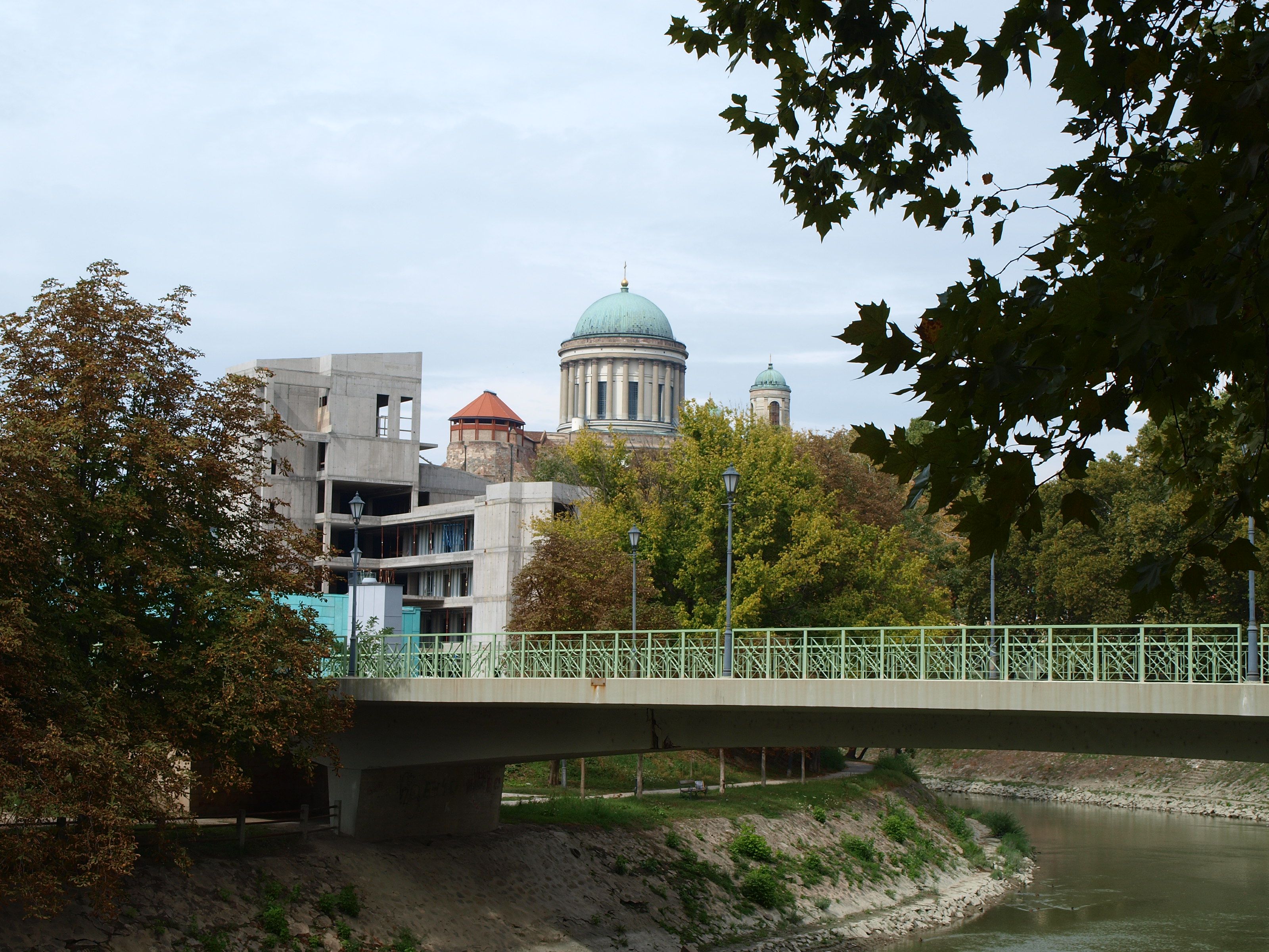 ... a co dostane na první pohled. První skutečný pohled na katedrálu