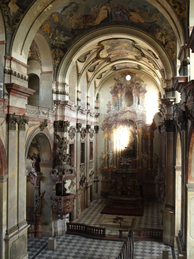 Potlučený, pošramocený, oprýskaný, ale krásný