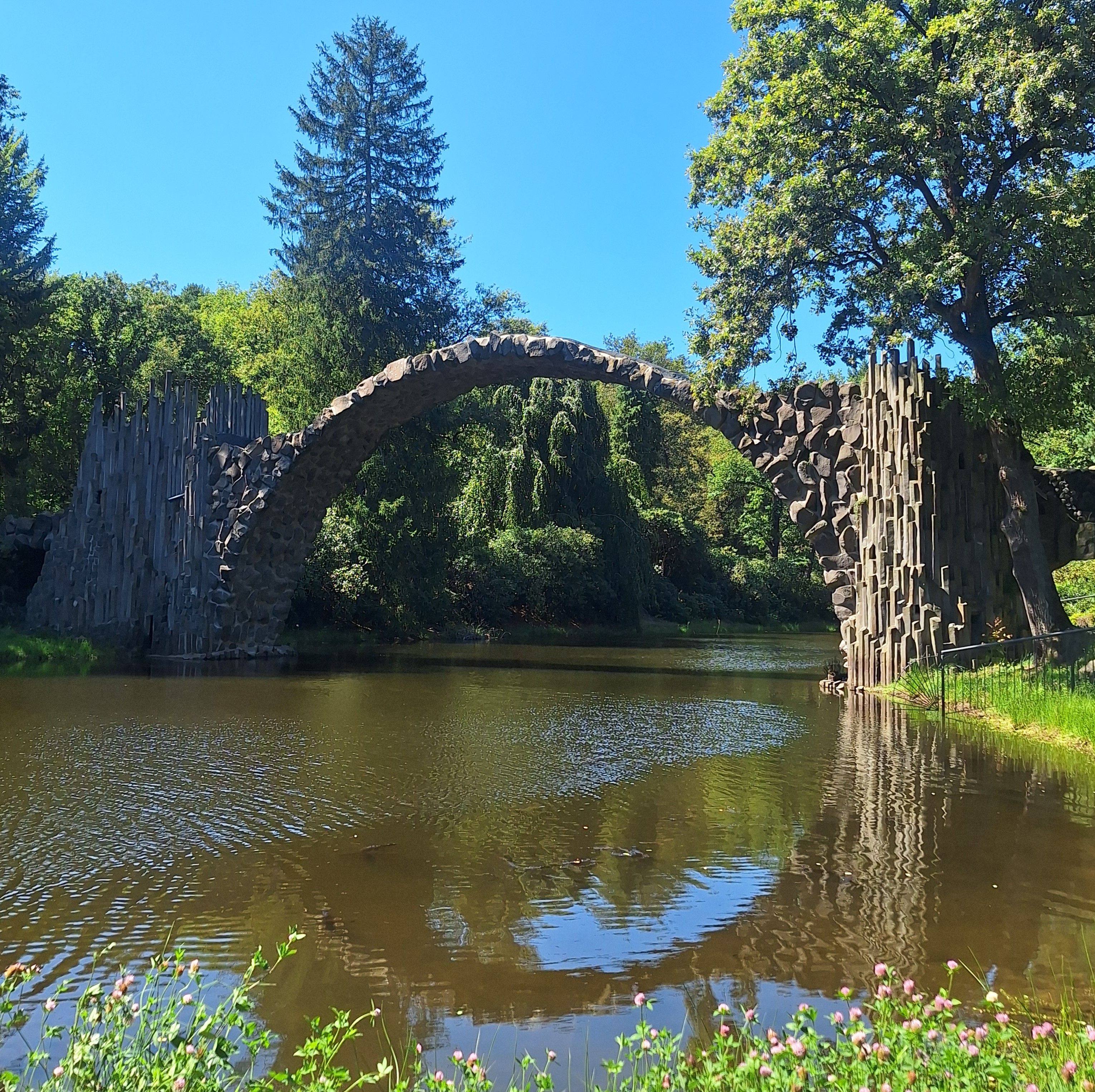 Ďáblův most.  Tohle místo bych asi chtěla vidět v podzimní kabátu.