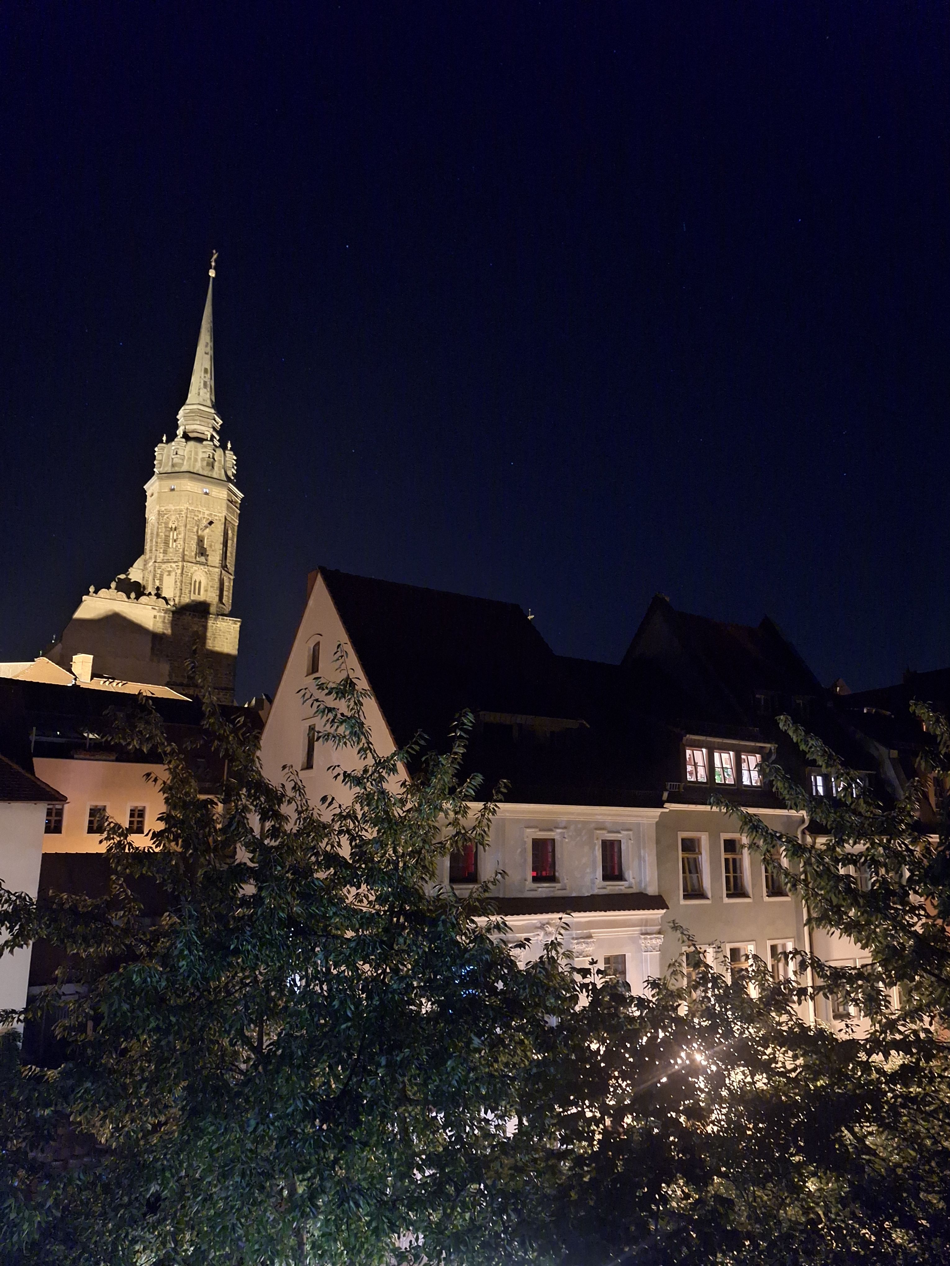 Noční výhledy z terasy.