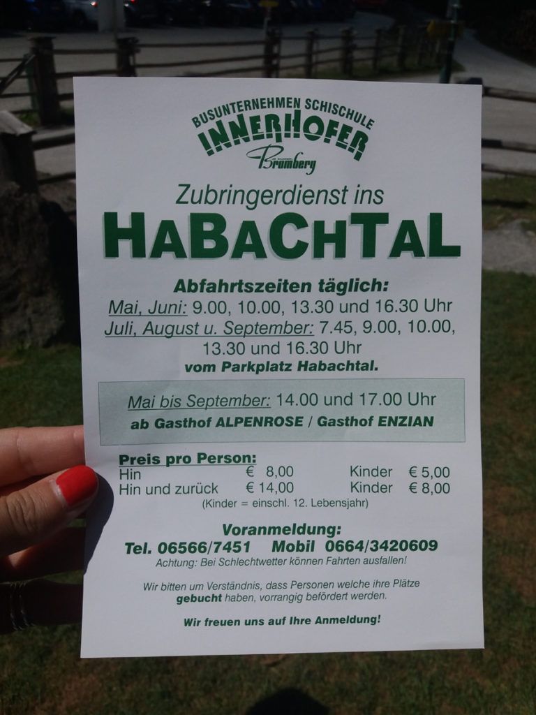 Tzv. životně důležitý letáček, pokud se do těchto míst někdy vypravíte. Habachtal se to jmenuje! A ten bus musíte také vychytat.