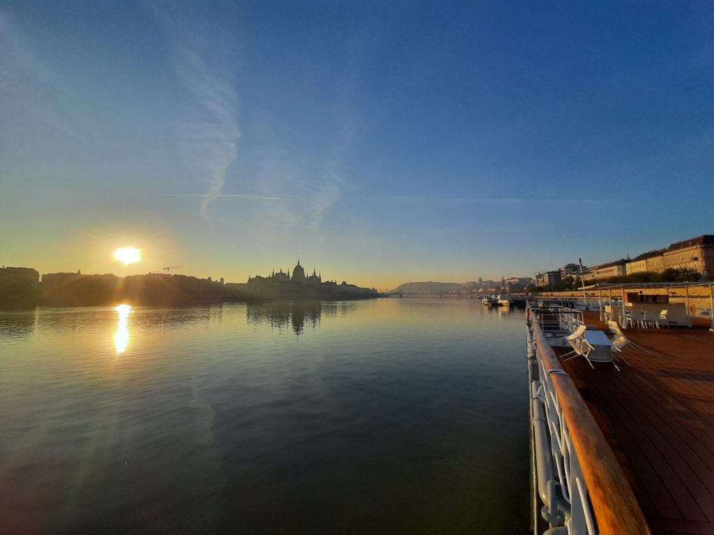 Ano, vyfotila jsem si ten výhled asi tisíckrát, v každém novém světle…